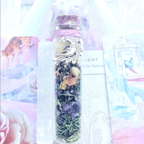 ⭐️Sold⭐️ Moon Spell Jar with Natural Amethyst & Selenite Wand Crystal Set - Picture 4 of 4